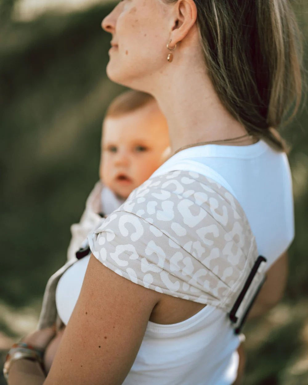 Qookie Go Hüfttrage Leo Beige