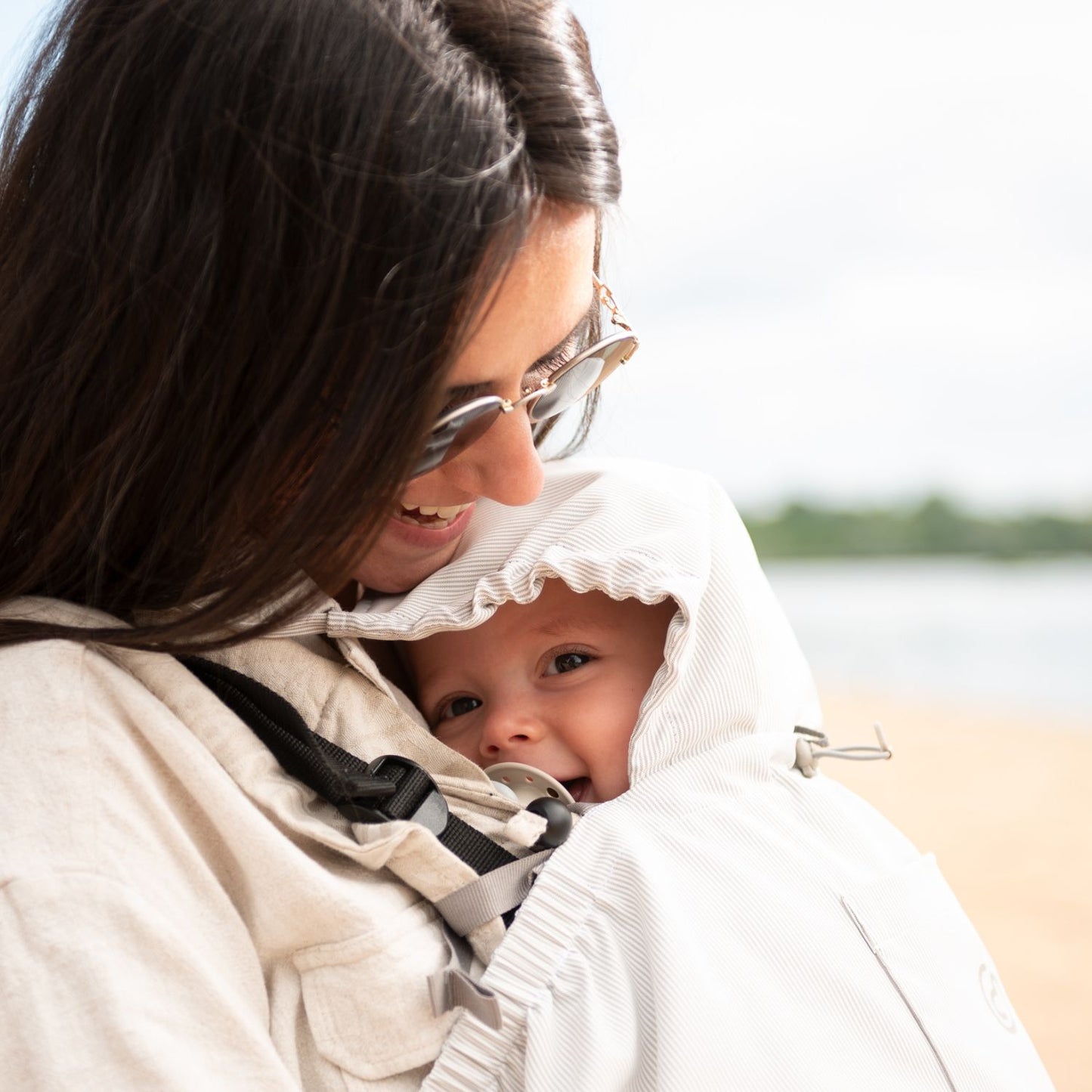 Mamalila UV-Cover Shade – kühlender Sonnenschutz für Babytrage, Kinderwagen & Babyschale